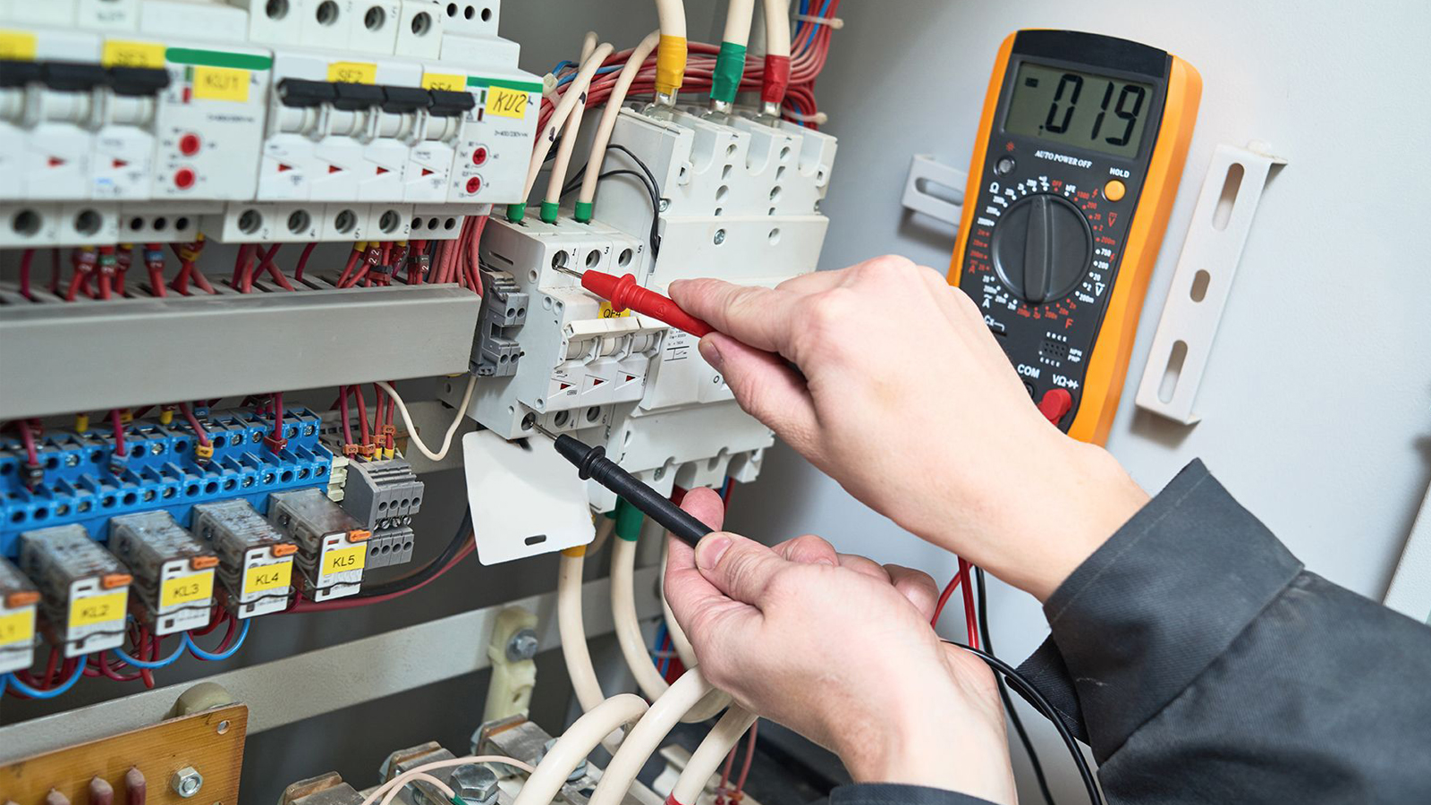 İnce İşçilikle Elektrik Arızalarının Tespiti